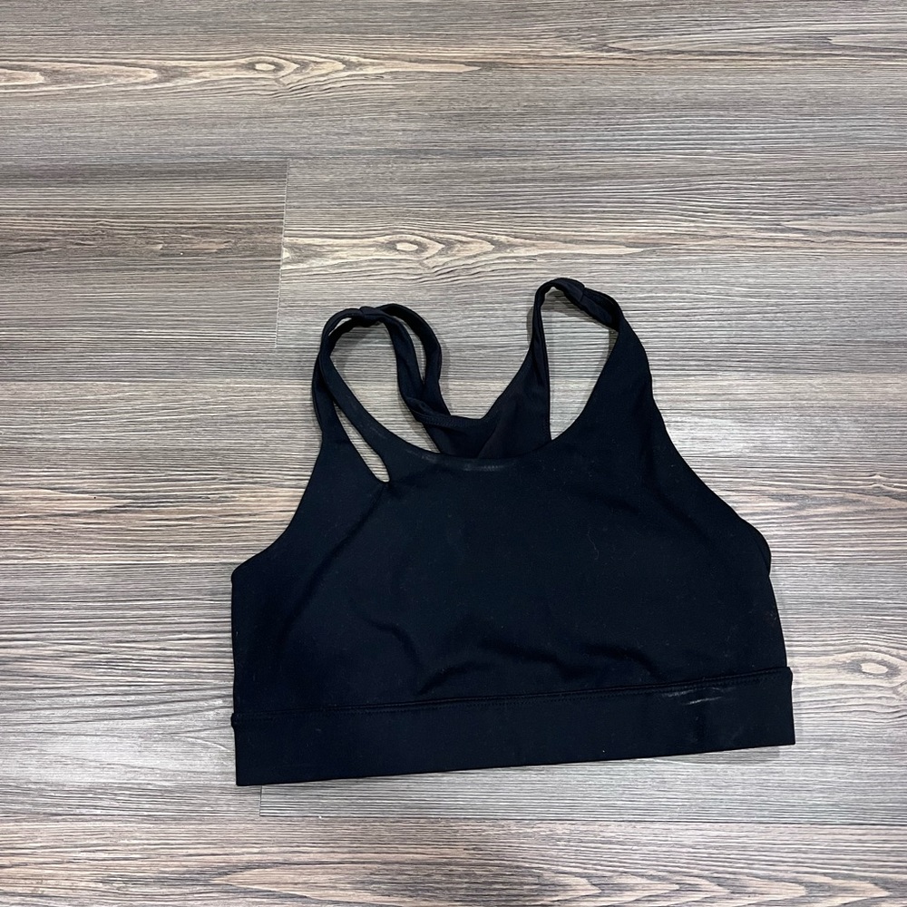Black sports bra